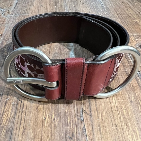 Coach Signature Logo Belt - Picture 4 of 7